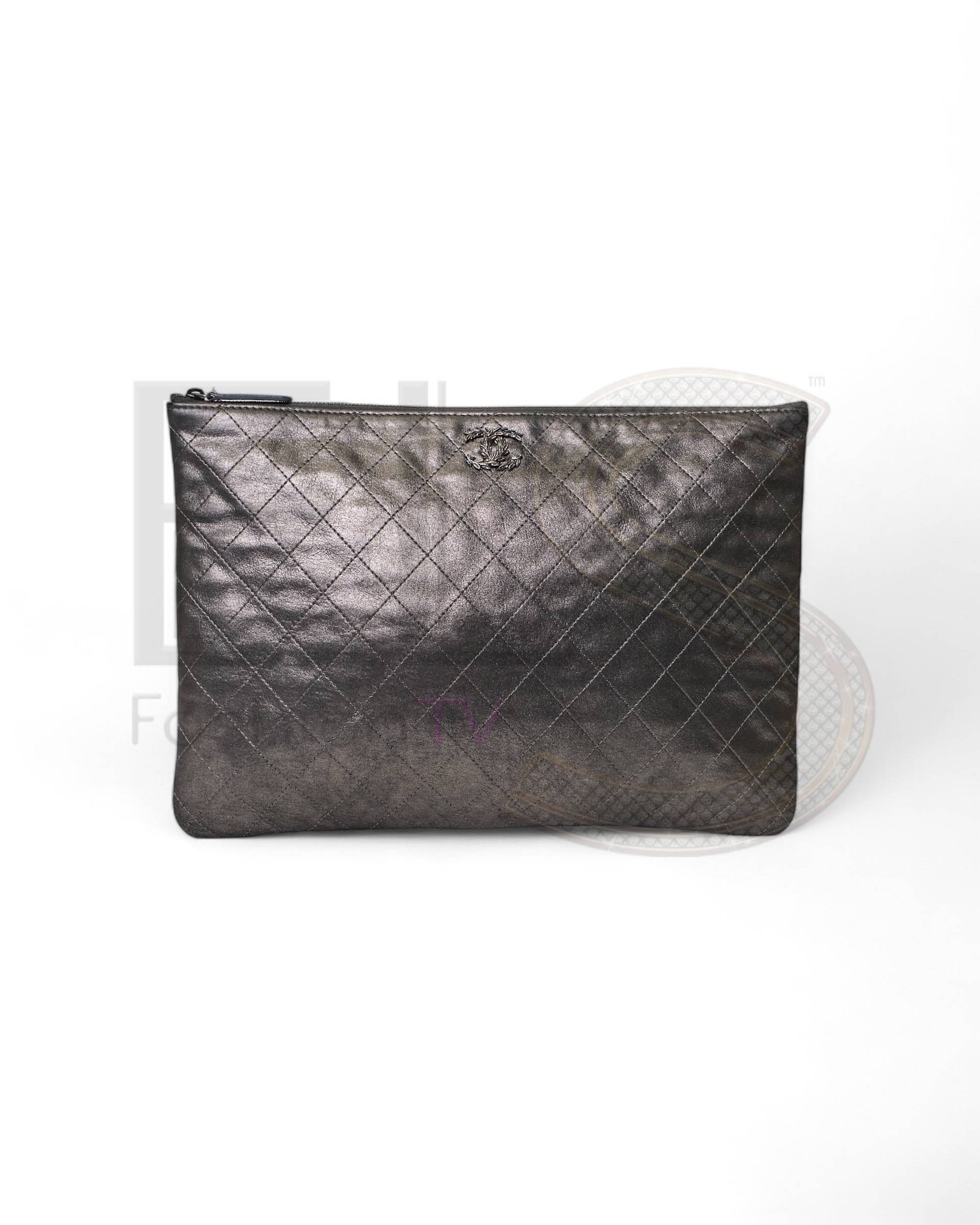 Chanel Clutch Flower Cc Satin Grey
