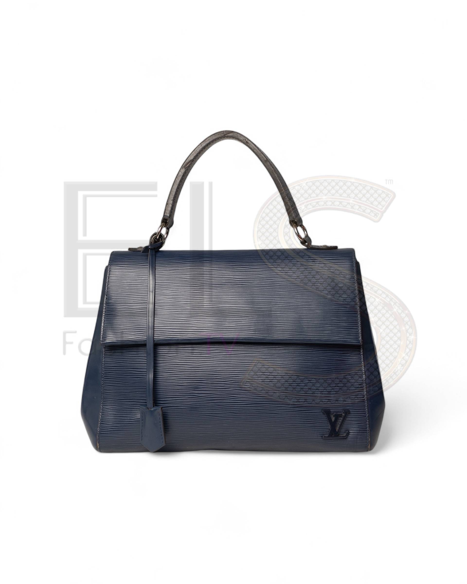 Louis Vuitton Cluny Mm Epi Blue